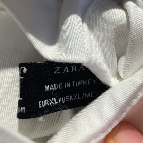 Fashionable Mini white skirt with belt from Zara - Picture 4 of 7